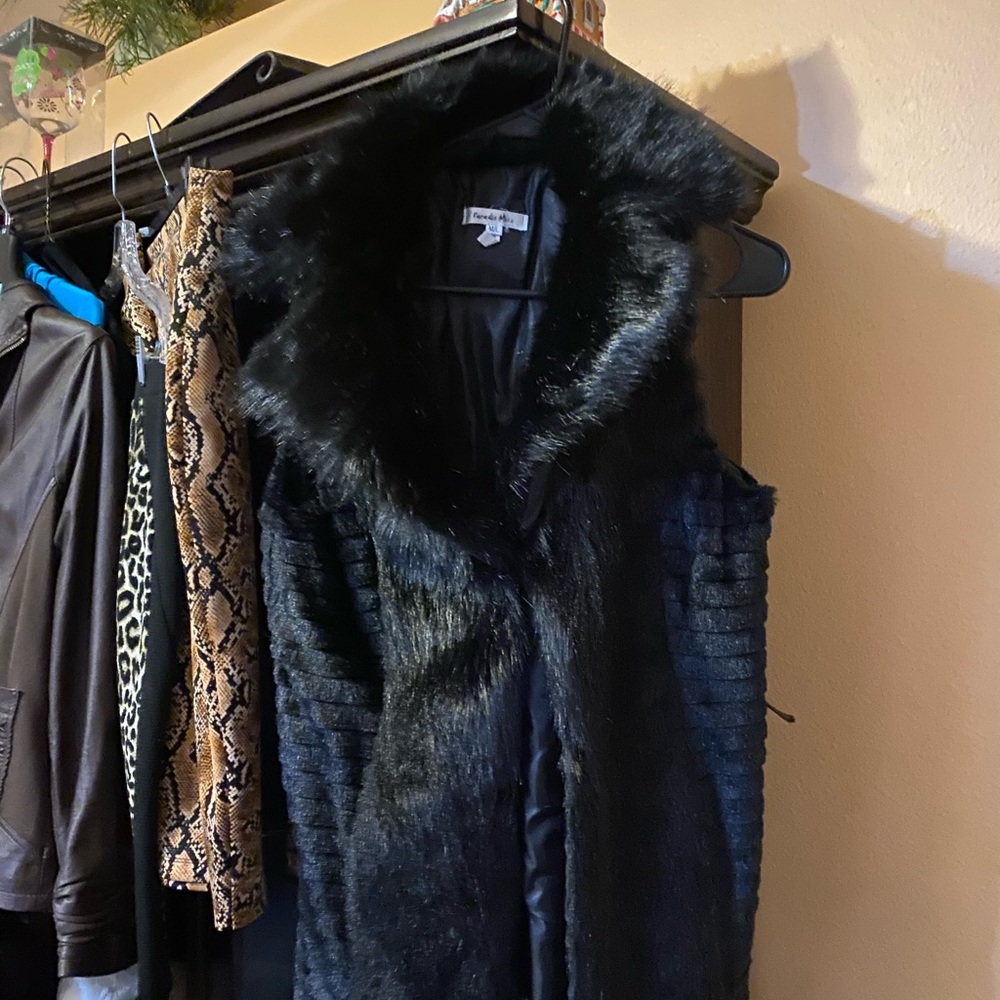 Paradis Mis Black Faux Fur Vest.